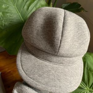 MUJI BERET HAT GREY